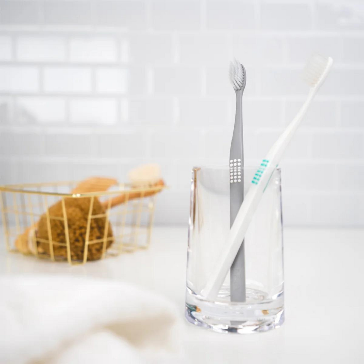 AP 24 Whitening Toothbrush - Green/White